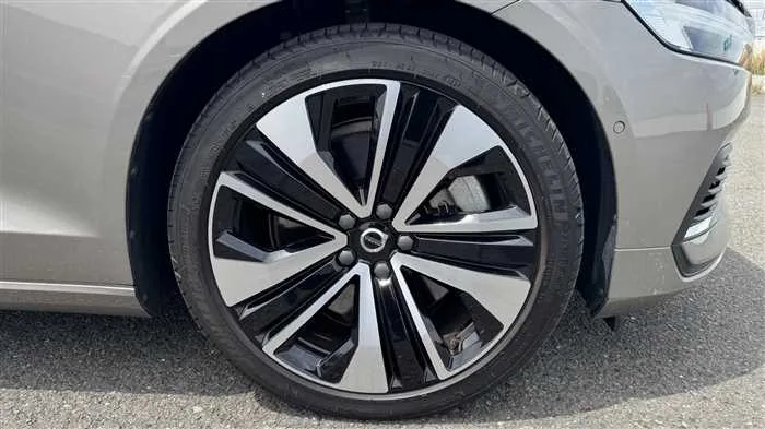 Volvo V60 T6 AWD 2022 — миниатюра 5