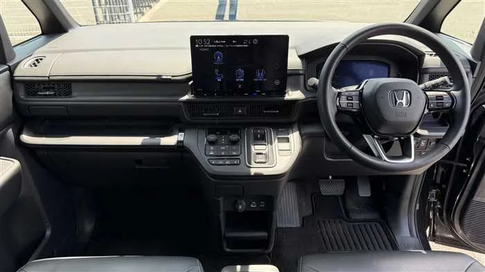Honda Step WGN e:HEV 2024 — миниатюра 2