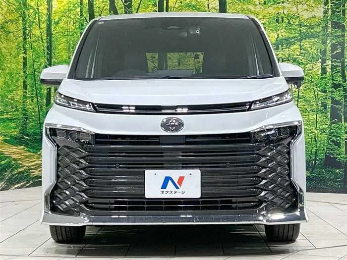 Toyota Voxy 2026 — миниатюра 5