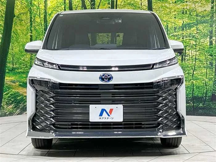 Toyota Voxy 2024 — миниатюра 5