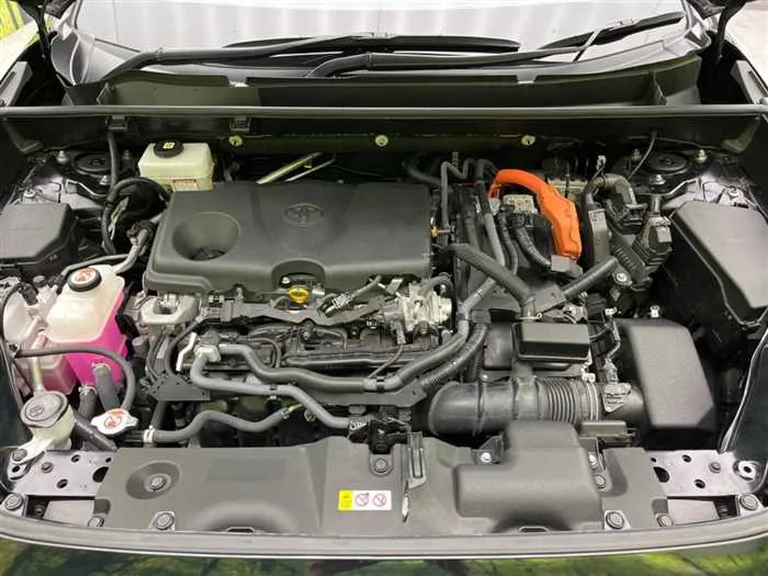 Toyota RAV4 2023 — миниатюра 3