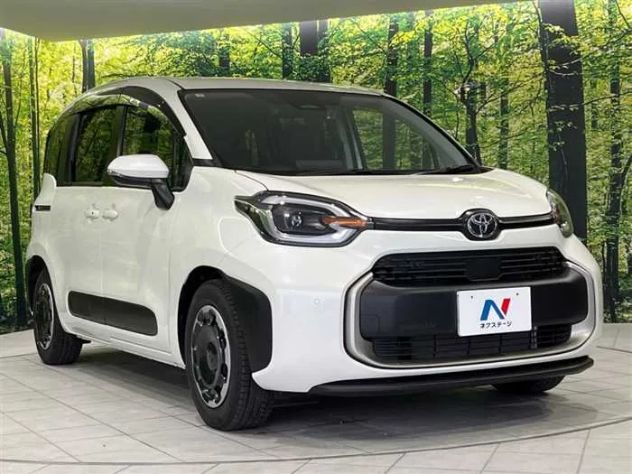 Toyota Sienta 2023 — миниатюра 3