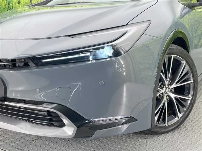 Toyota Prius 2023 — миниатюра 3