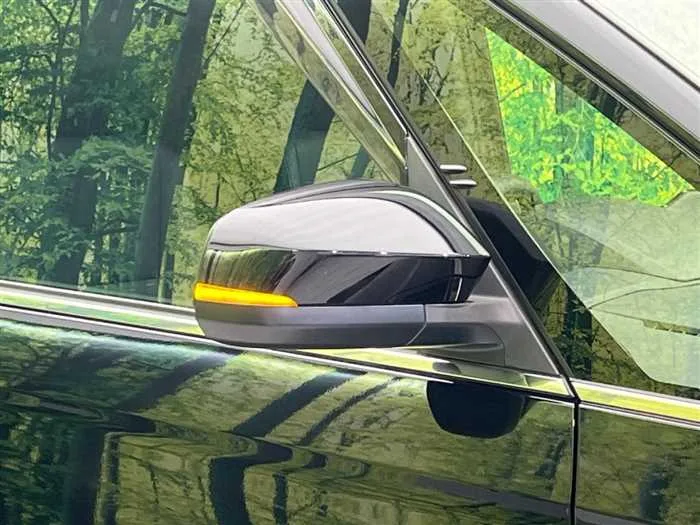 Toyota Voxy 2023 — миниатюра 3
