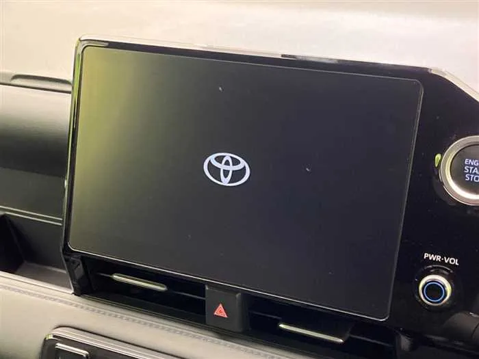 Toyota Voxy 2023 — миниатюра 5