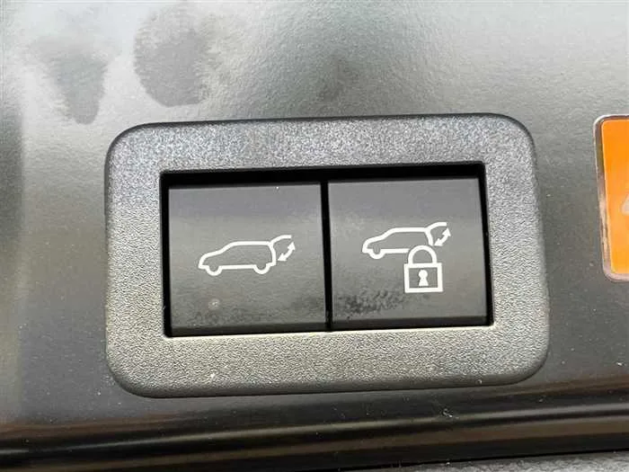 Toyota RAV4 2026 — миниатюра 5