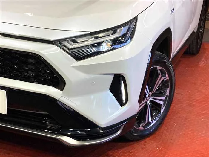 Toyota RAV4 2023 — миниатюра 3