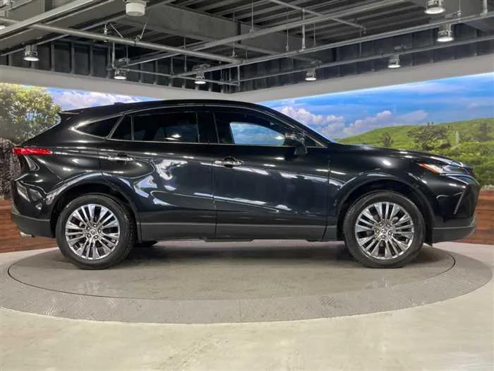 Toyota Harrier Hybrid 2023 — миниатюра 5