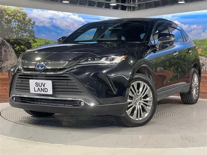 Toyota Harrier Hybrid 2023 — фото 1, купить с доставкой в Москву