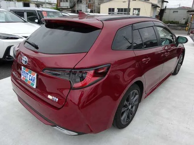 Toyota Corolla Touring Wagon 1.8 Hybrid WxB 2023 — миниатюра 4