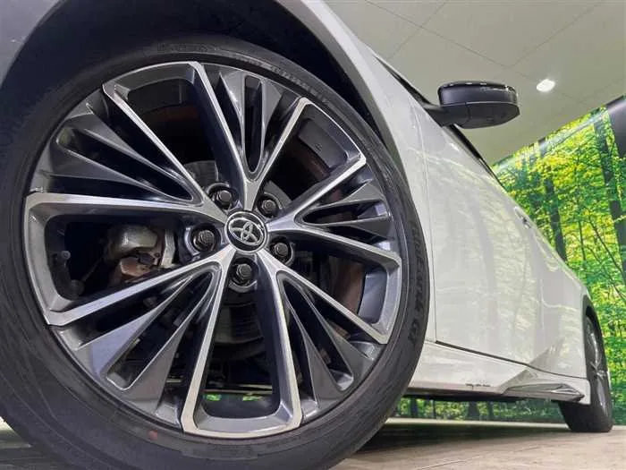 Toyota Prius 2023 — миниатюра 5