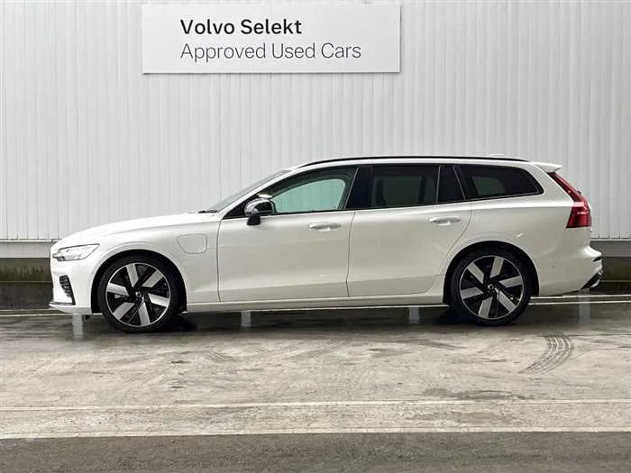Volvo V60 2024 — миниатюра 5
