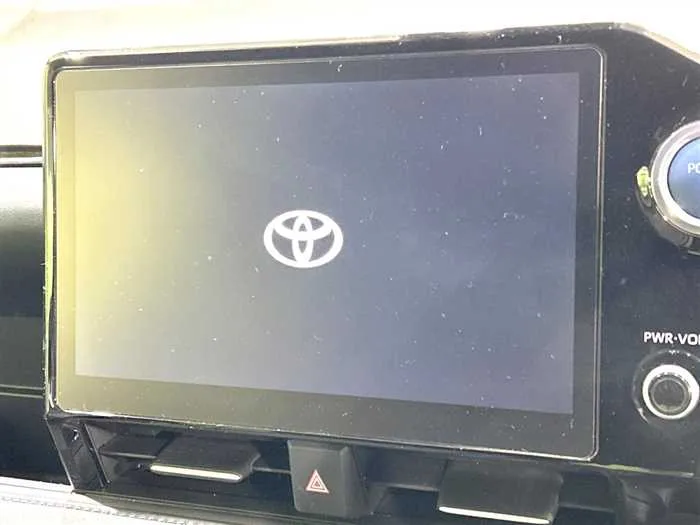 Toyota Voxy 2023 — миниатюра 3