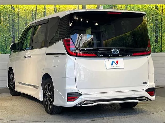 Toyota Noah 2023 — миниатюра 5