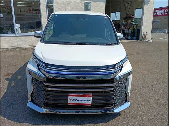Toyota VOXY HYBRID S-Z 4WD 2022 — миниатюра 2