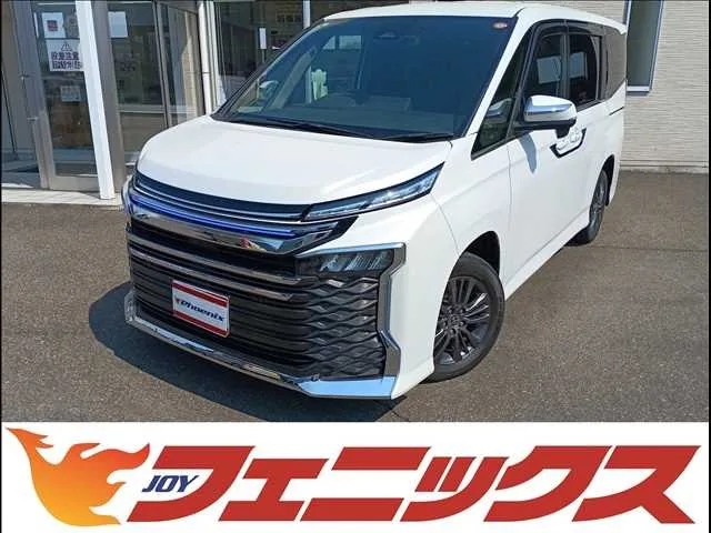 Toyota VOXY HYBRID S-Z 4WD 2022 — фото 1, купить с доставкой в Москву