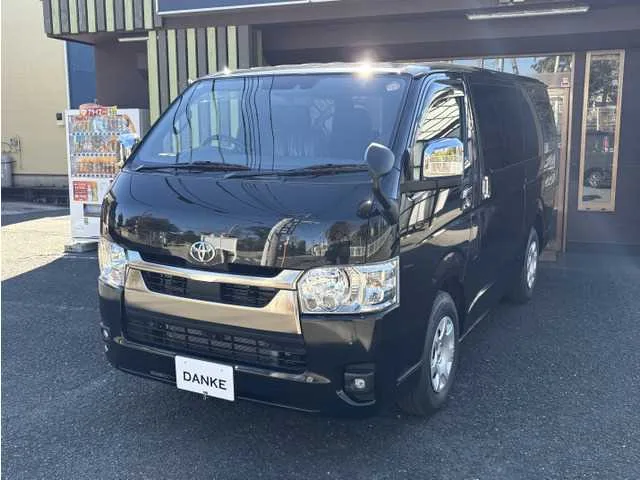 Toyota Hiace Van 2026 — фото 1, купить с доставкой в Москву