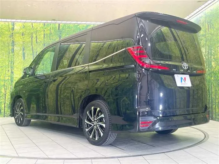 Toyota Noah 2025 — миниатюра 3