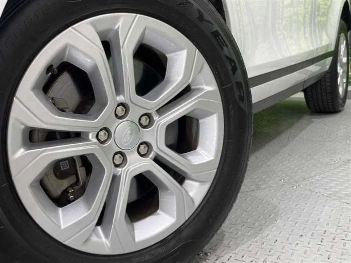 Land Rover Range Rover Evoque 2023 — миниатюра 2