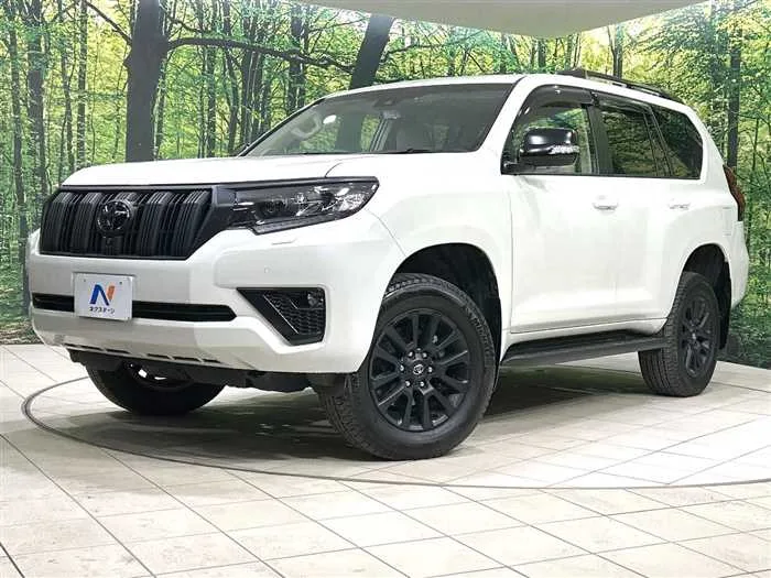 Toyota Land Cruiser Prado 2023 — фото 1, купить с доставкой в Москву