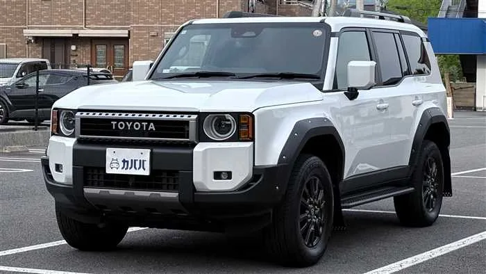 Toyota Land Cruiser 2.7 VX 2024 — фото 1, купить с доставкой в Москву