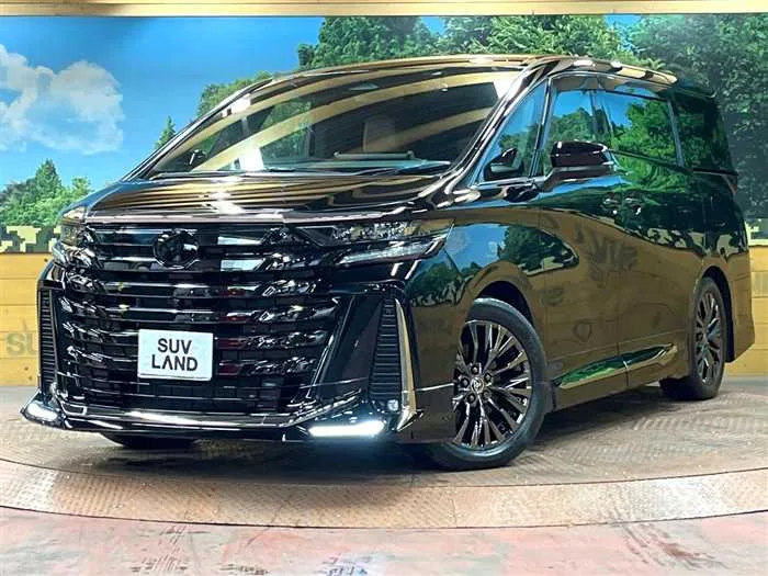 Toyota Vellfire 2023 — фото 1, купить с доставкой в Москву