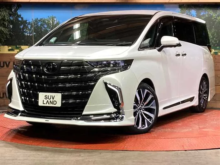 Toyota Alphard Hybrid 2023 — фото 1, купить с доставкой в Москву