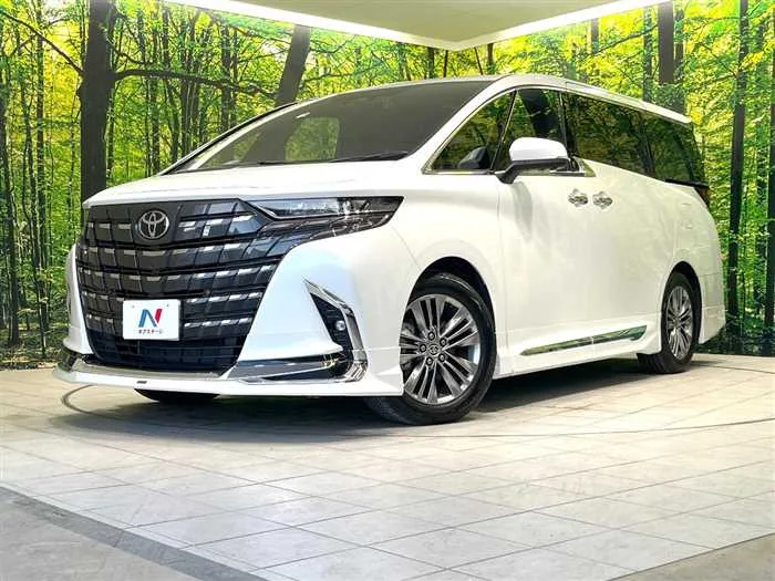 Toyota Alphard Hybrid 2023 — фото 1, купить с доставкой в Москву