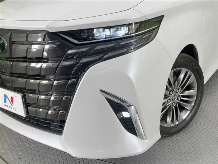 Toyota Alphard Hybrid 2024 — миниатюра 3