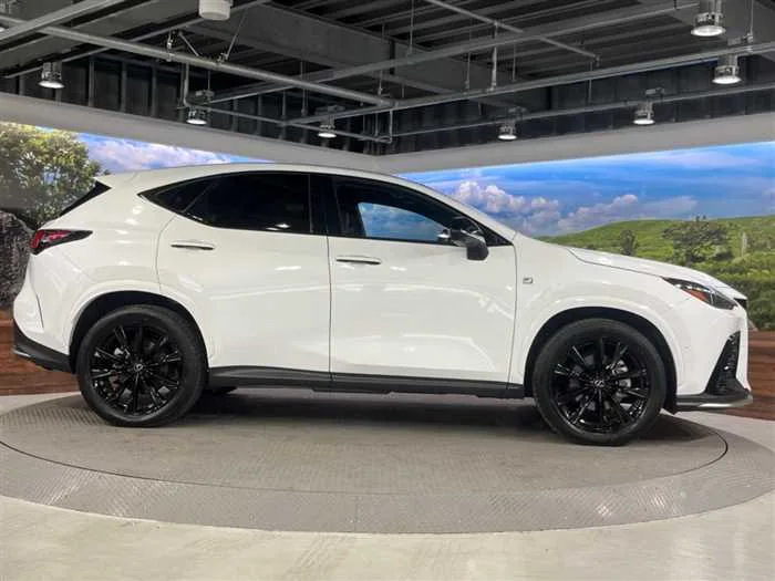 Lexus NX 2023 — миниатюра 3