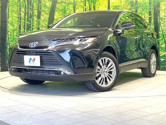 Toyota HARRIER HYBRID 2025 — фото 1, купить с доставкой в Москву