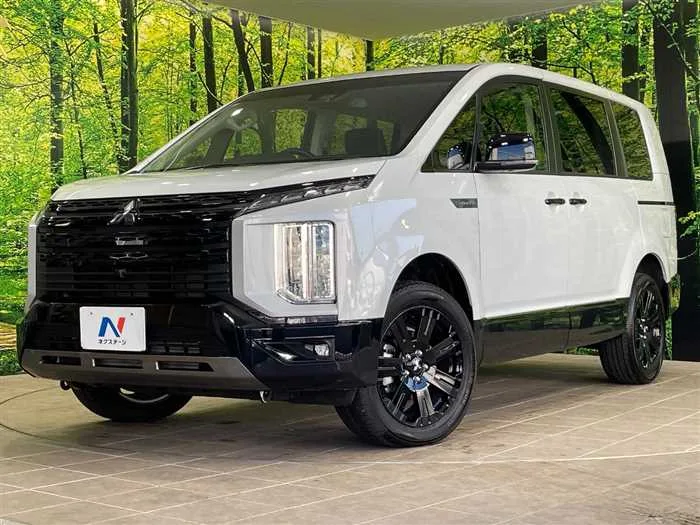 Mitsubishi Delica D:5 2025 — фото 1, купить с доставкой в Москву