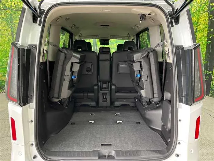 Nissan Serena 2025 — миниатюра 3