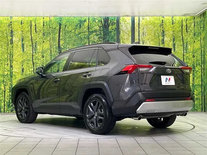 Toyota RAV4 2023 — миниатюра 5