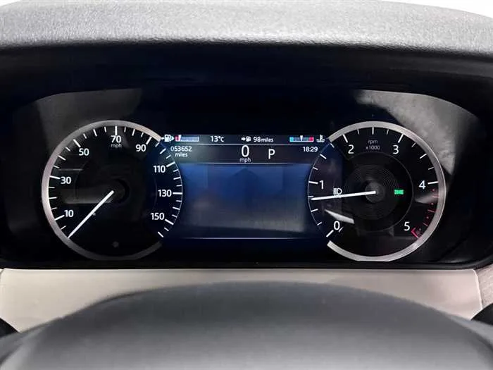 Land Rover Range Rover Velar AUTOMATIC DIESEL 2022 — миниатюра 3