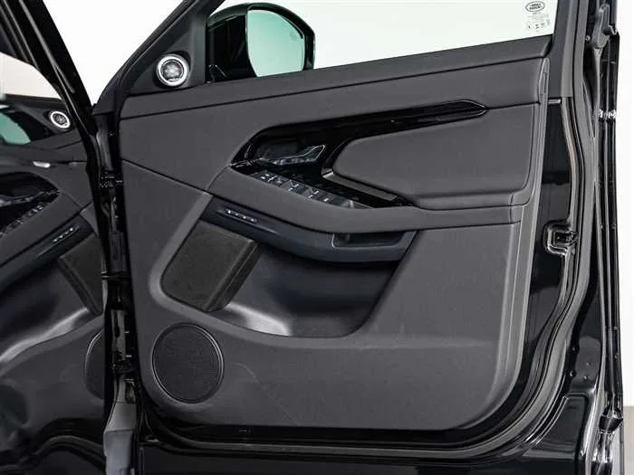 Land Rover Range Rover Evoque 2025 — миниатюра 3