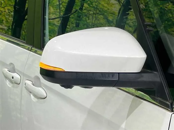 Toyota Voxy 2023 — миниатюра 3