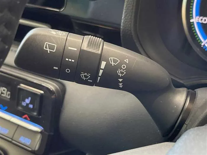 Toyota Voxy 2025 — миниатюра 3