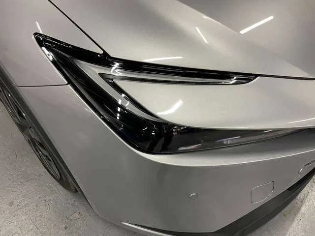 Toyota Prius 2023 — миниатюра 3