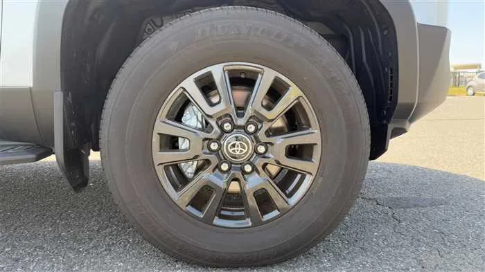 Toyota Land Cruiser 2.7 VX 2024 — миниатюра 3