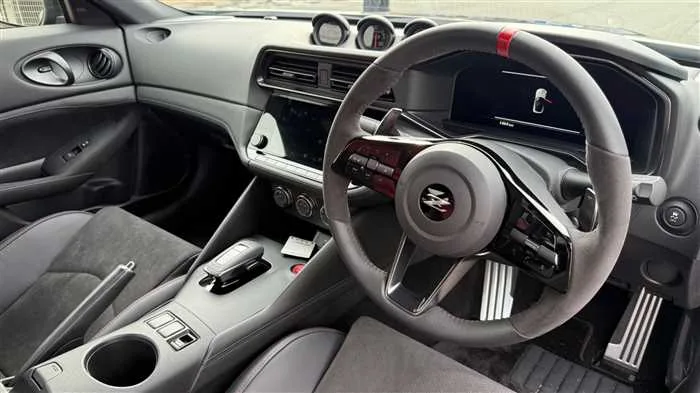 Nissan Fairlady Z NISMO 2024 — миниатюра 2