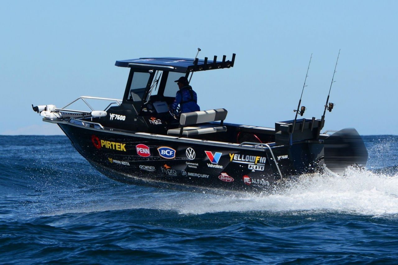 YELLOWFIN 7600 CENTRE CABIN 2026