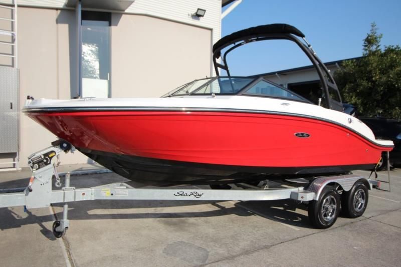 SEA RAY SPX Series 2023