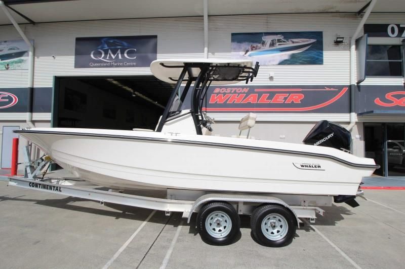 BOSTON WHALER Dauntless 2023