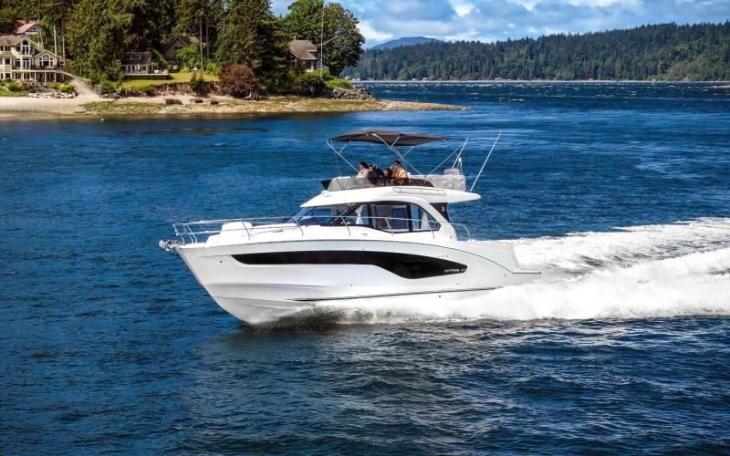 BENETEAU ANTARES 12 OB Flybridge 2026