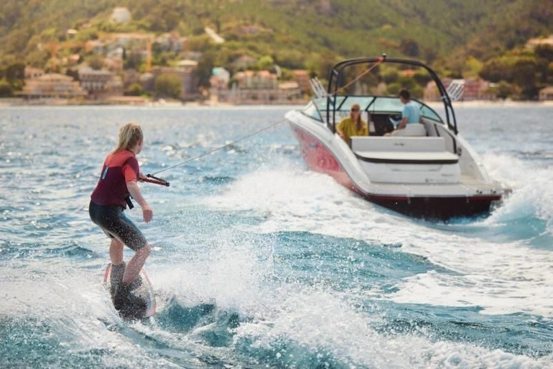 SEA RAY SPX210 2026