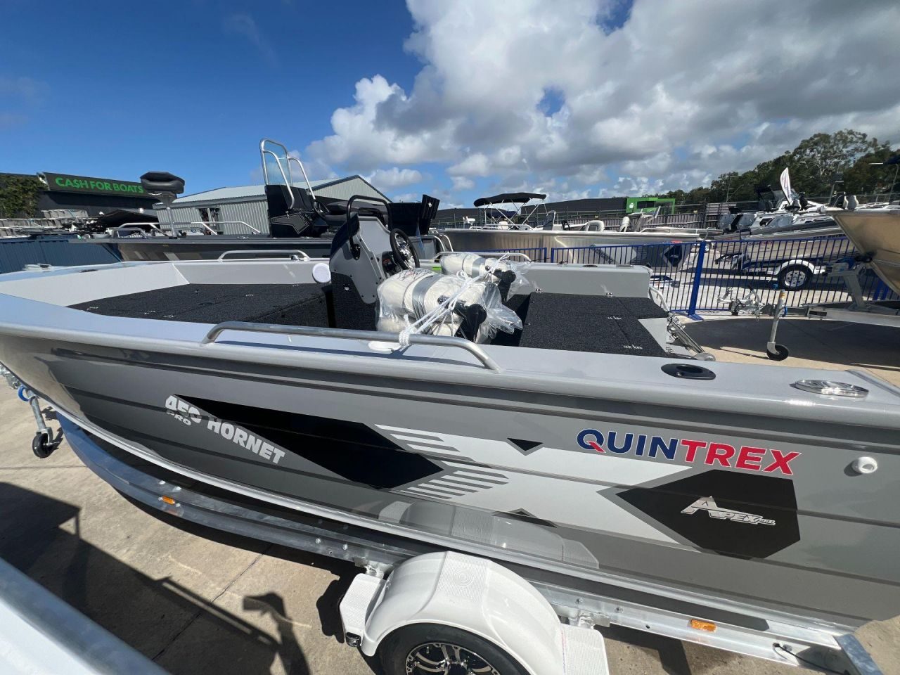 Quintrex 450 HORNET PRO 2026