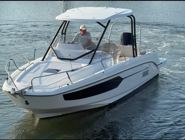 BENETEAU Flyer 8 Sundeck 2023