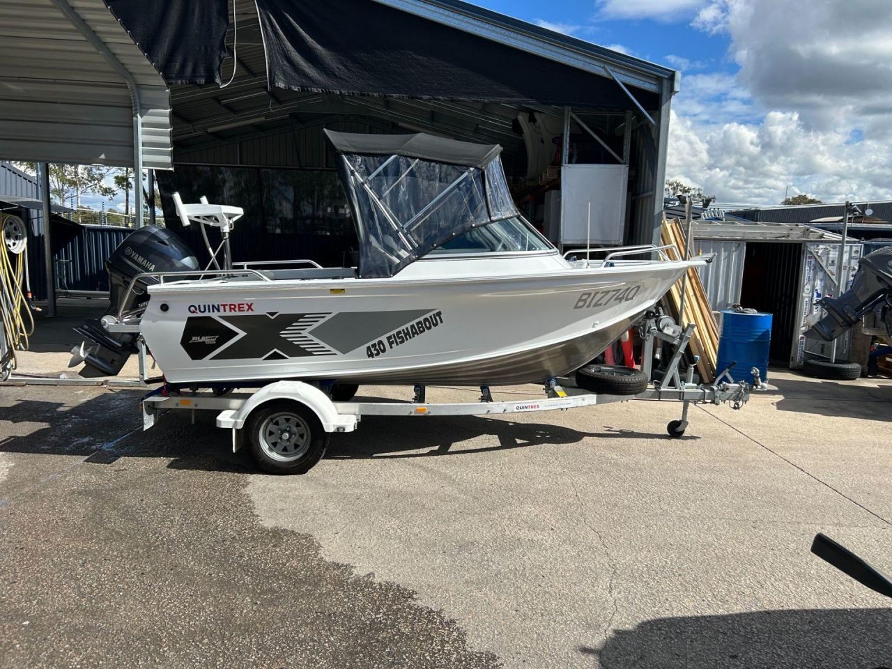 Quintrex 430 FISHABOUT 2022