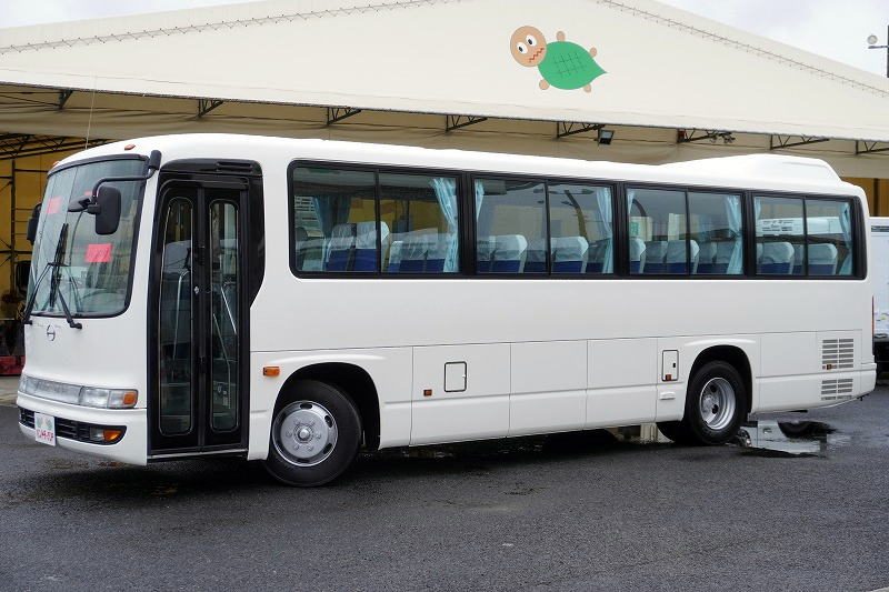 Hino Melpha 2021